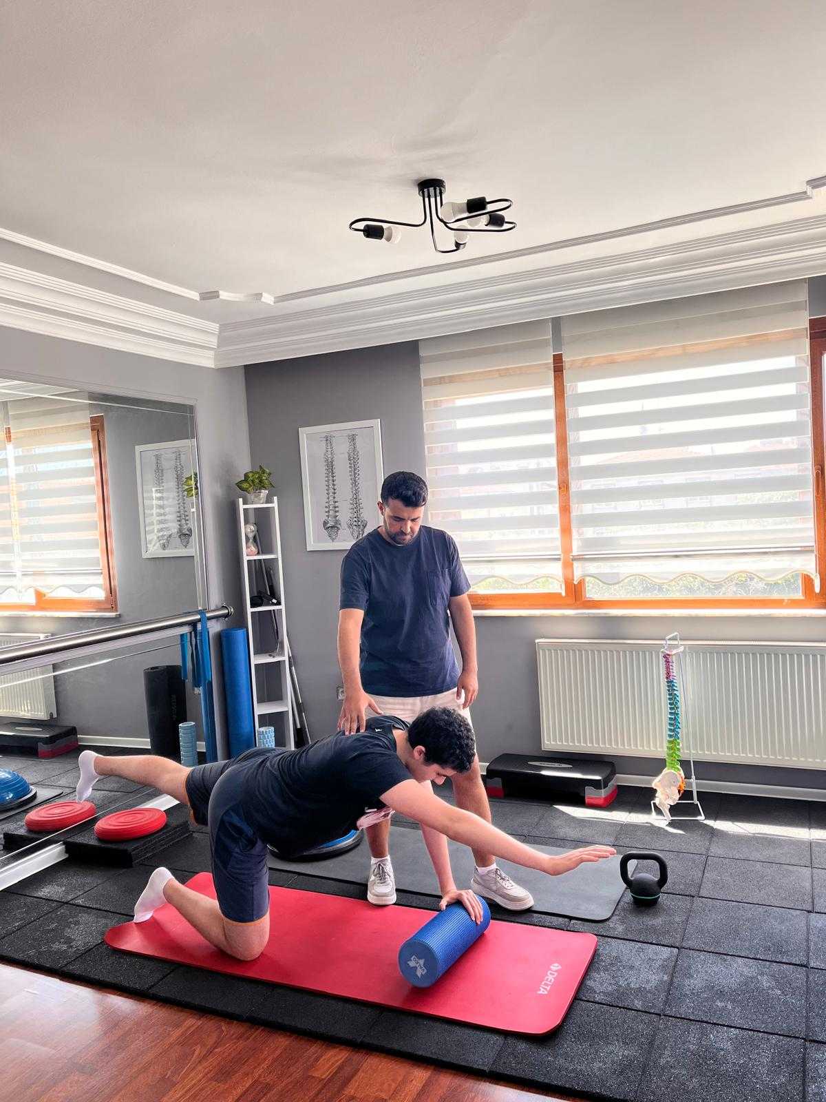 Duruşum mu Bozuk , Yoksa Skolyoz Muyum ?